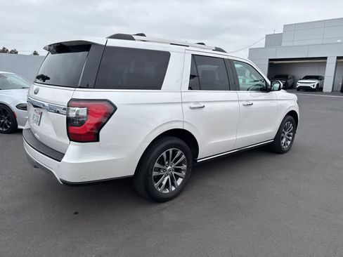 Used 2018 Ford Expedition Limited w/ Equipment Group 301A AWD/4WD image 13