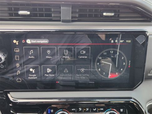 New 2025 GMC Sierra 2500 AT4X w/ AT4X AEV Edition image 11