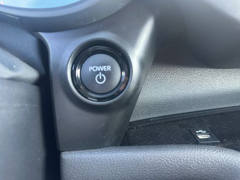 Used 2025 Toyota Sienna XLE Woodland Edition AWD/4WD image 10