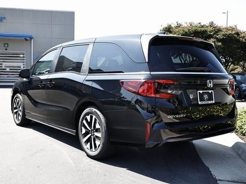 New 2026 Honda Odyssey EX-L image 9
