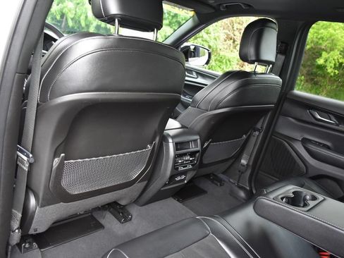 Certified 2024 Jeep Grand Cherokee Altitude AWD/4WD image 27