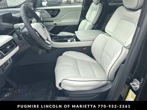 New 2026 Lincoln Aviator Black Label w/ Dynamic Handling Package AWD/4WD image 9