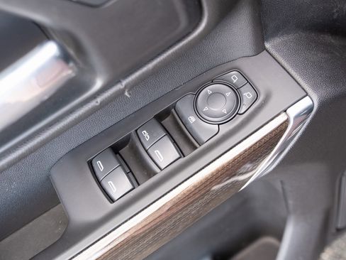 Used 2021 Chevrolet Silverado 3500 LT w/ Convenience Package image 13