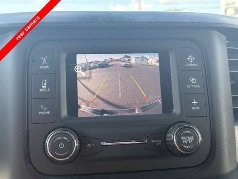 Used 2022 RAM 1500 Big Horn AWD/4WD image 5