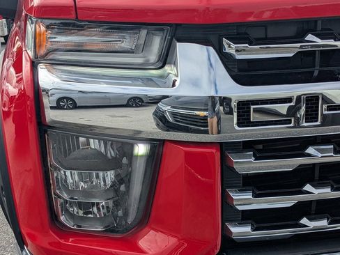 Used 2023 Chevrolet Silverado 2500 LTZ image 8