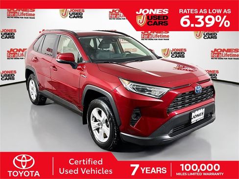 Certified 2021 Toyota RAV4 XLE image 1