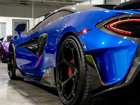 Used 2019 McLaren 600LT RWD image 28