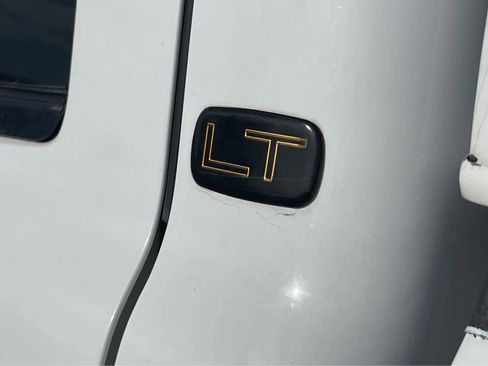 Used 2003 Chevrolet Silverado 2500 LT image 11