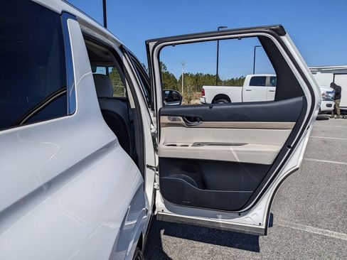 Used 2022 Hyundai Palisade Limited image 65