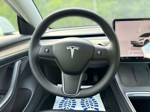 Used 2022 Tesla Model 3 Long Range AWD/4WD image 11