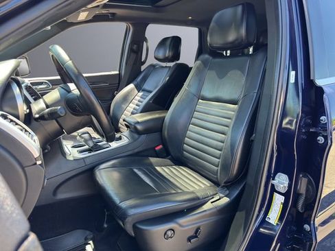 Used 2018 Jeep Grand Cherokee Limited AWD/4WD image 14