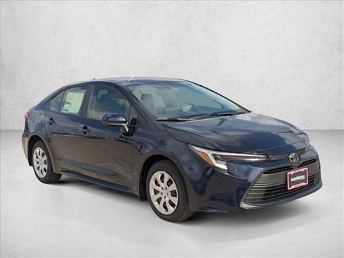 New 2026 Toyota Corolla LE image 7