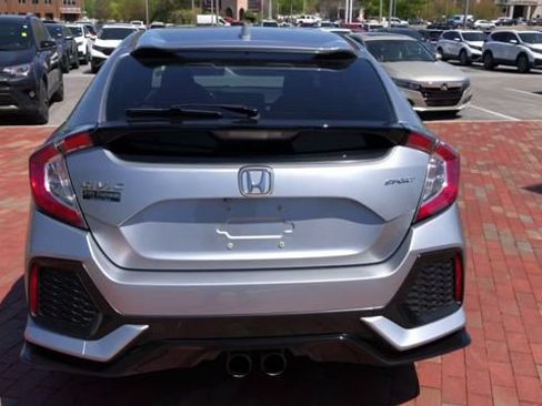 Used 2018 Honda Civic Sport image 7