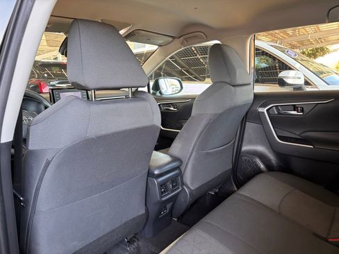 Used 2022 Toyota RAV4 XLE image 29