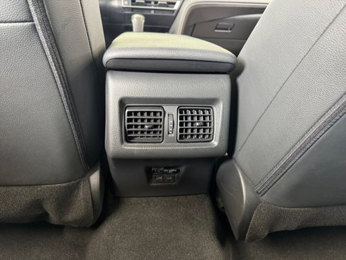 Certified 2025 Toyota Camry SE image 33