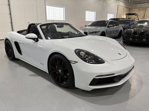 Used 2018 Porsche 718 Boxster GTS RWD image 9