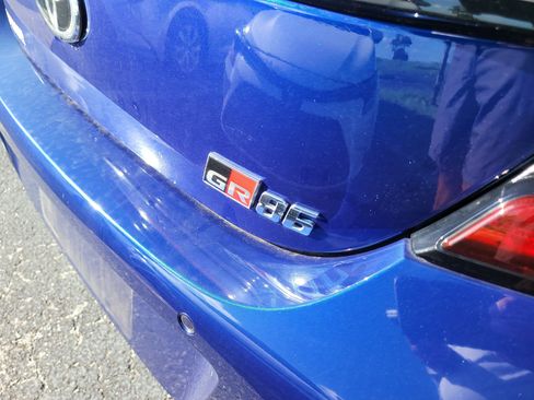 Used 2023 Toyota GR86 Premium RWD image 11