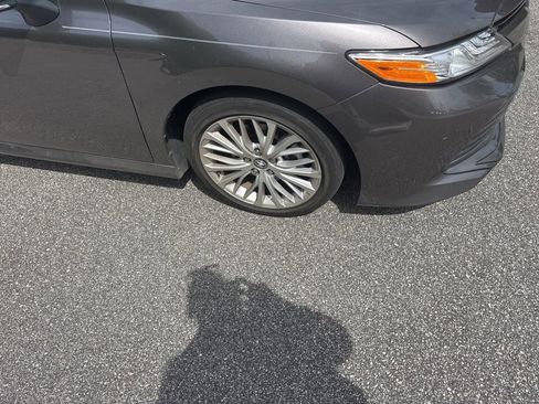 Used 2018 Toyota Camry XLE w/ Driver Assist Package image 4