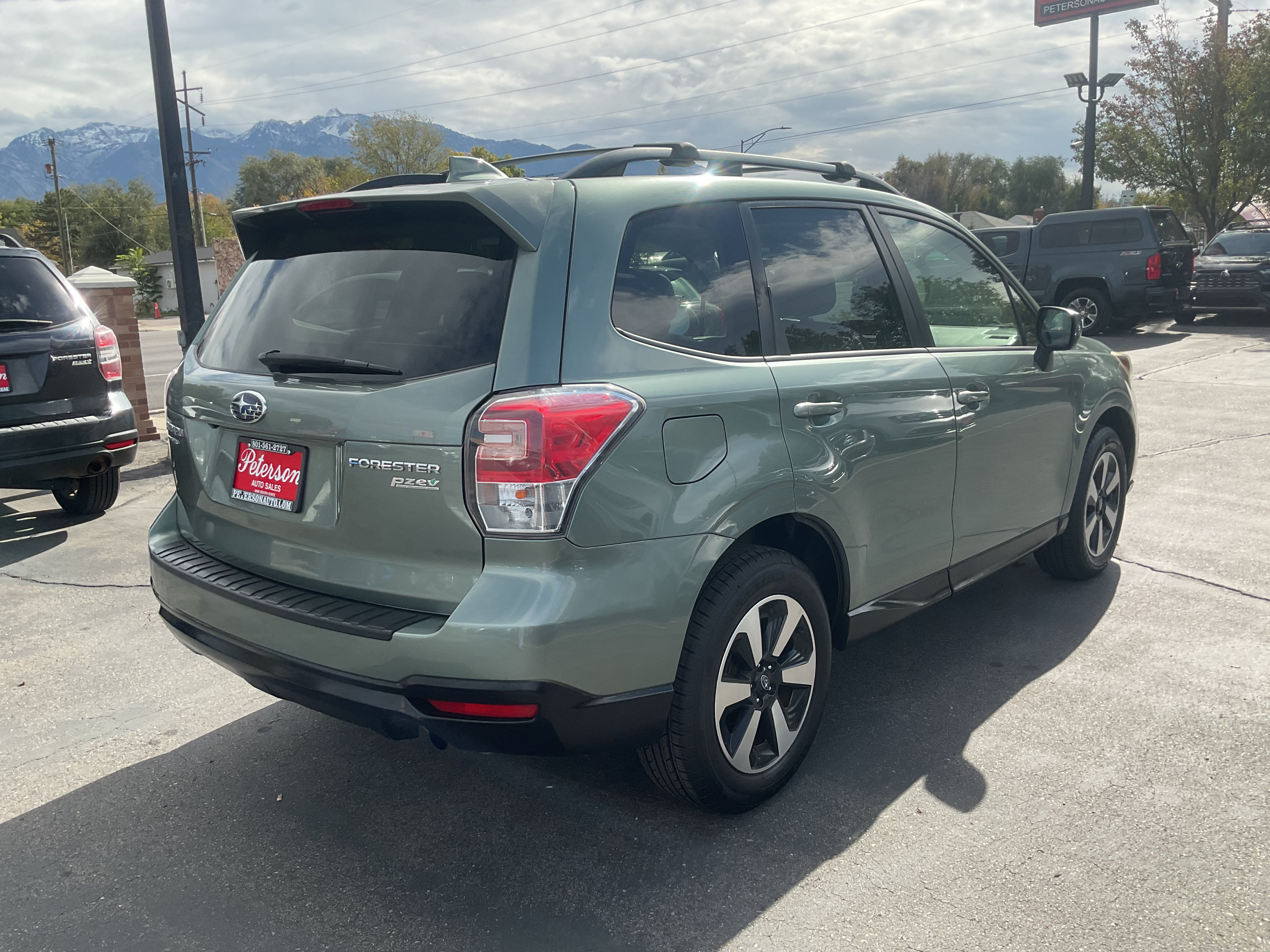 Used 2017 Subaru Forester 2.5i Premium AWD/4WD image 6