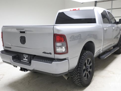 Used 2022 RAM 2500 Big Horn w/ Night Edition AWD/4WD image 4