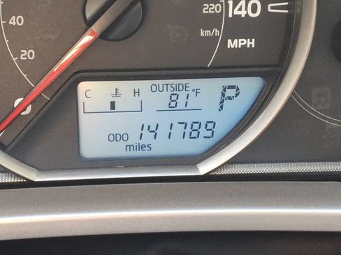 Used 2015 Toyota RAV4 XLE w/ Preferred Accessory Package FWD image 30