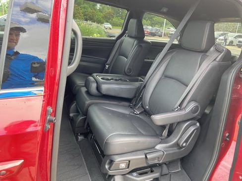 Used 2025 Honda Odyssey Sport-L image 16