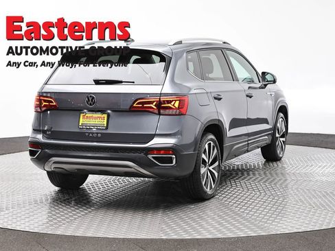 Used 2024 Volkswagen Taos SE FWD image 5