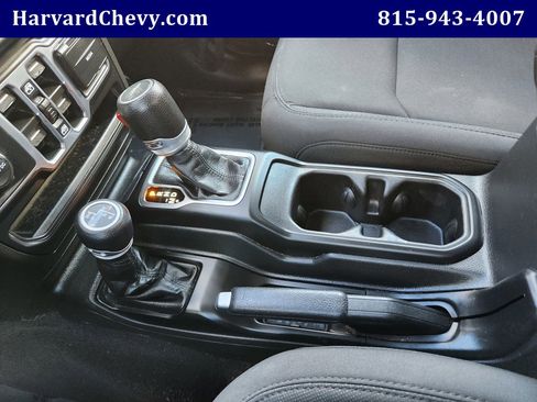 Used 2023 Jeep Gladiator Sport image 11