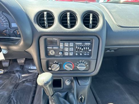 Used 1998 Pontiac Firebird Formula w/ Opt Pkg image 22