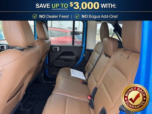 Used 2022 Jeep Wrangler Unlimited Sahara w/ LED Lighting Group AWD/4WD image 19