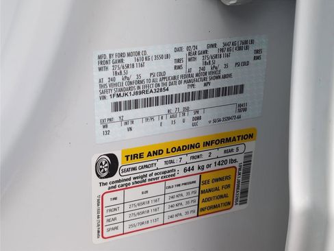 Used 2024 Ford Expedition Max XLT image 16