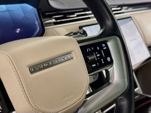 Used 2024 Land Rover Range Rover SE AWD/4WD image 19