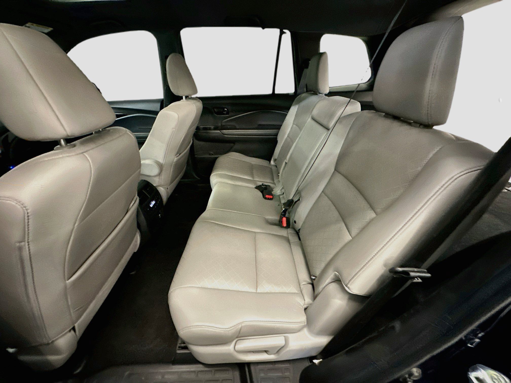 Used 2022 Honda Passport Elite image 29