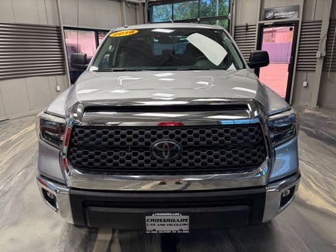Used 2018 Toyota Tundra SR5 w/ TRD Off Road Package image 38