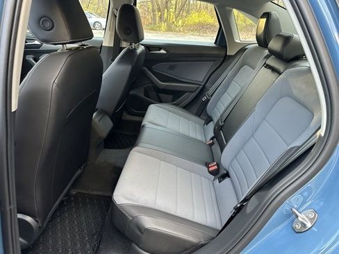 Used 2025 Volkswagen Jetta SE image 21