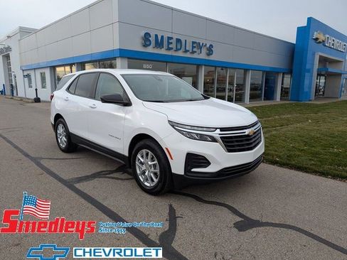 Used 2023 Chevrolet Equinox LS w/ LS Convenience Package image 1
