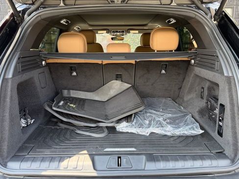 Used 2023 Land Rover Range Rover Sport SE AWD/4WD image 18
