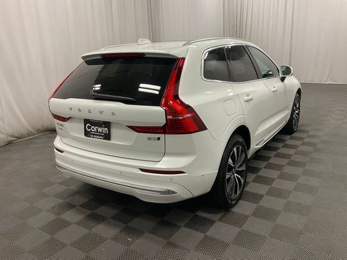 Used 2023 Volvo XC60 B5 Plus image 3