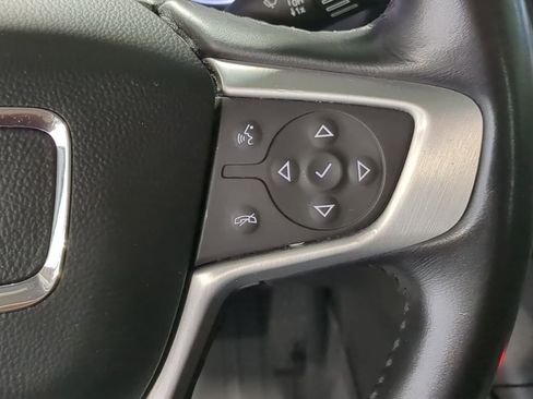 Used 2022 GMC Acadia SLT w/ LPO, Floor Liner Package FWD image 31