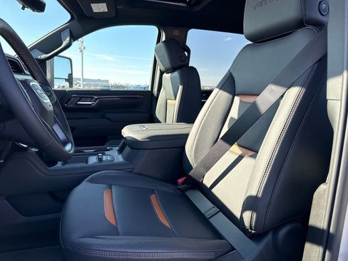 New 2026 GMC Sierra 2500 AT4 image 17