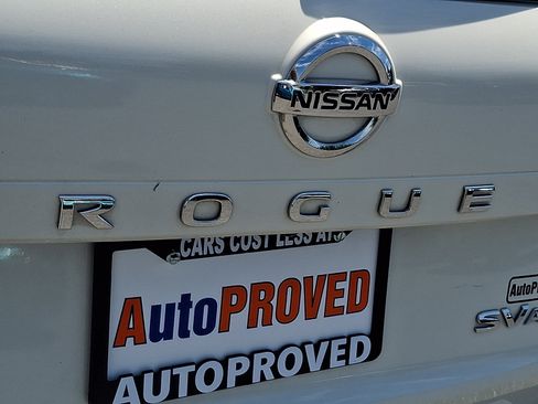 Used 2021 Nissan Rogue SV AWD/4WD image 29