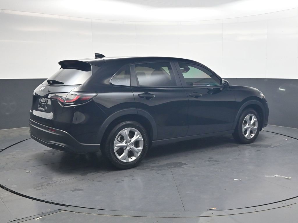 Used 2023 Honda HR-V LX image 4