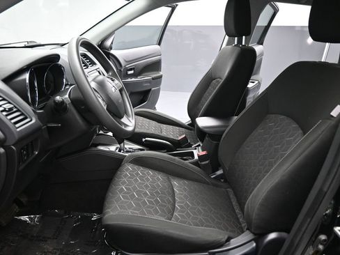 Used 2021 Mitsubishi Outlander Sport ES image 9