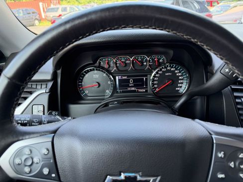 Used 2015 Chevrolet Tahoe LT AWD/4WD image 27