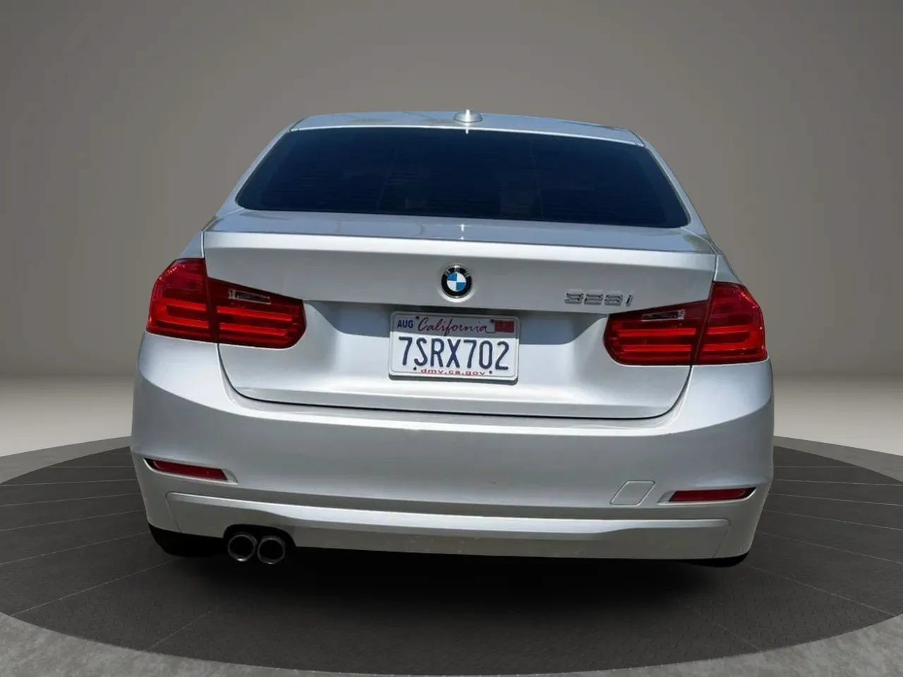 Used 2013 BMW 328i Sedan RWD image 4
