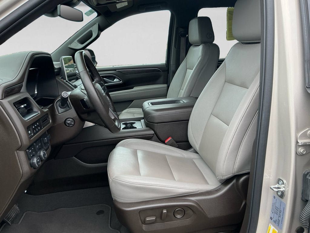 Used 2024 Chevrolet Suburban Z71 w/ Off-Road Capability Package AWD/4WD image 10
