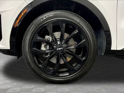 Certified 2023 Kia Sorento SX AWD/4WD image 35