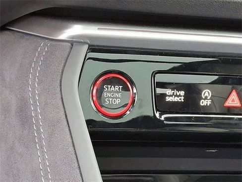 New 2025 Audi SQ5 Premium Plus image 20