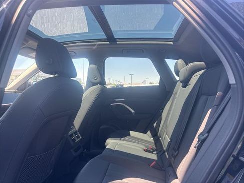 Used 2025 Audi Q5 Premium w/ Convenience Package AWD/4WD image 8