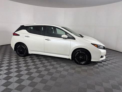 Used 2024 Nissan Leaf SV Plus FWD image 15